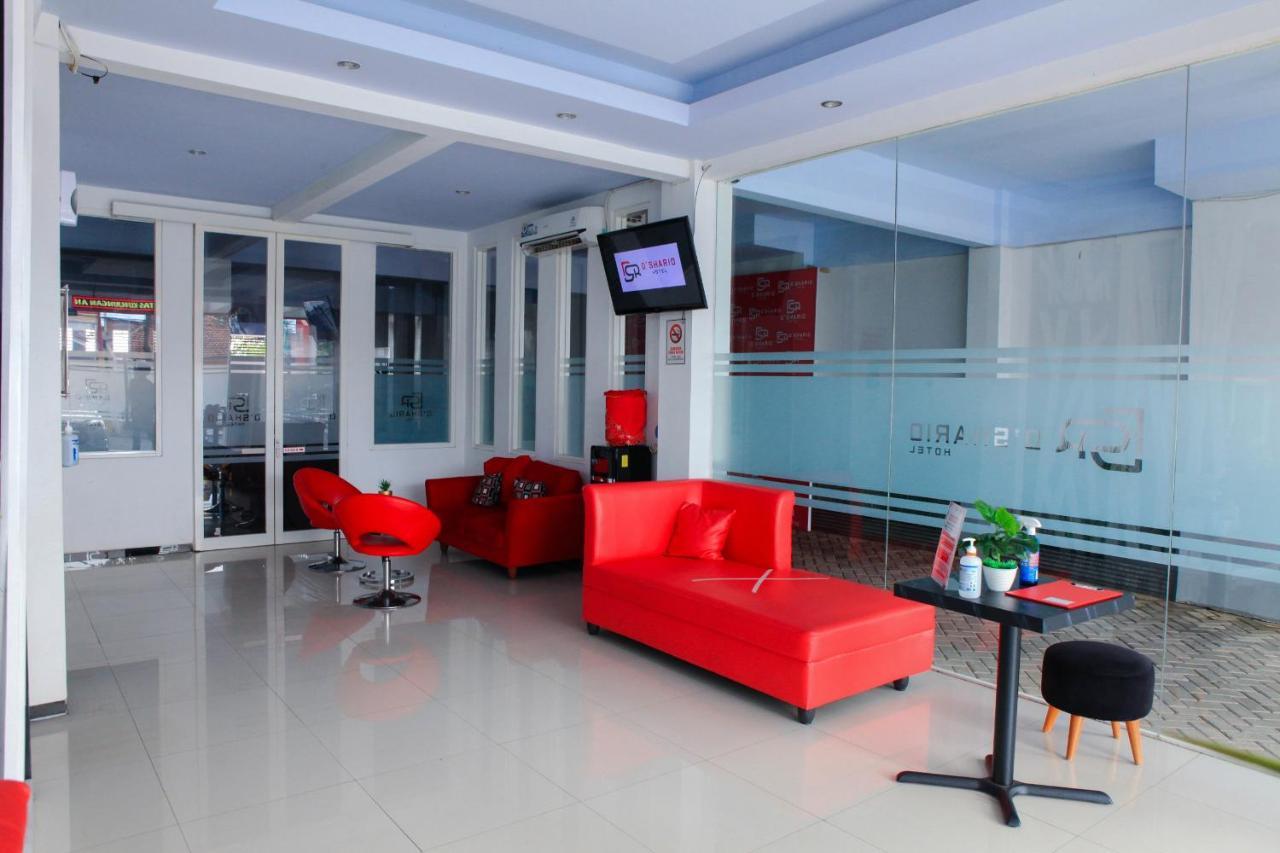 D'Shario Hotel Kepanjen Маланг Экстерьер фото